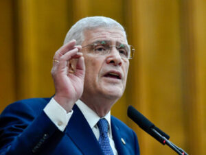 İYİ Parti Genel Başkanı Müsavat Dervişoğlu, partisinin Başkanlık Divanı Üyeleri