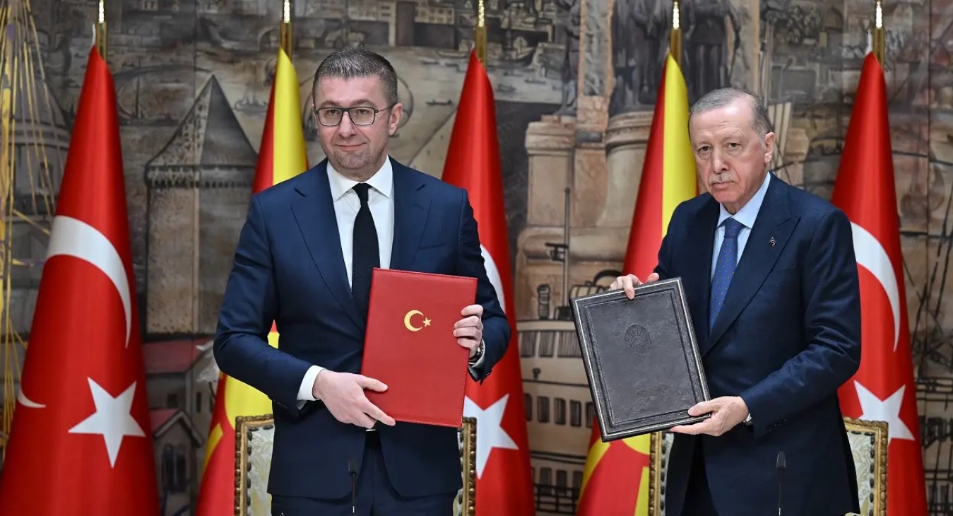 Cumhurbaşkanı Recep Tayyip Erdoğan, “Firmalarımız, Kuzey Makedonya’daki bankacılık, sağlık, eğitim,