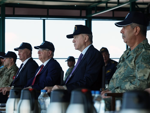 Cumhurbaşkanı Recep Tayyip Erdoğan, İzmir’in Seferihisar ilçesindeki Doğanbey Atışlı Tatbikat
